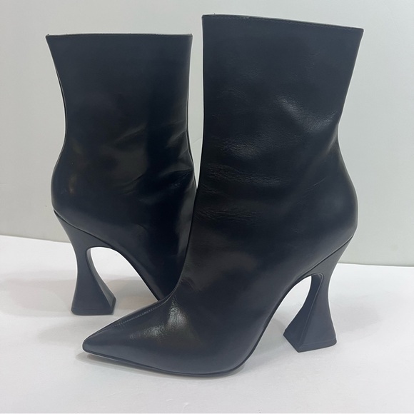 Steve Madden Vivy Black leather booties - Picture 4 of 10